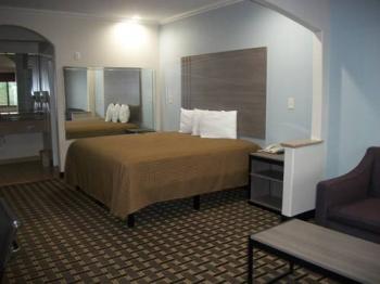 Woodland Inn and Suites